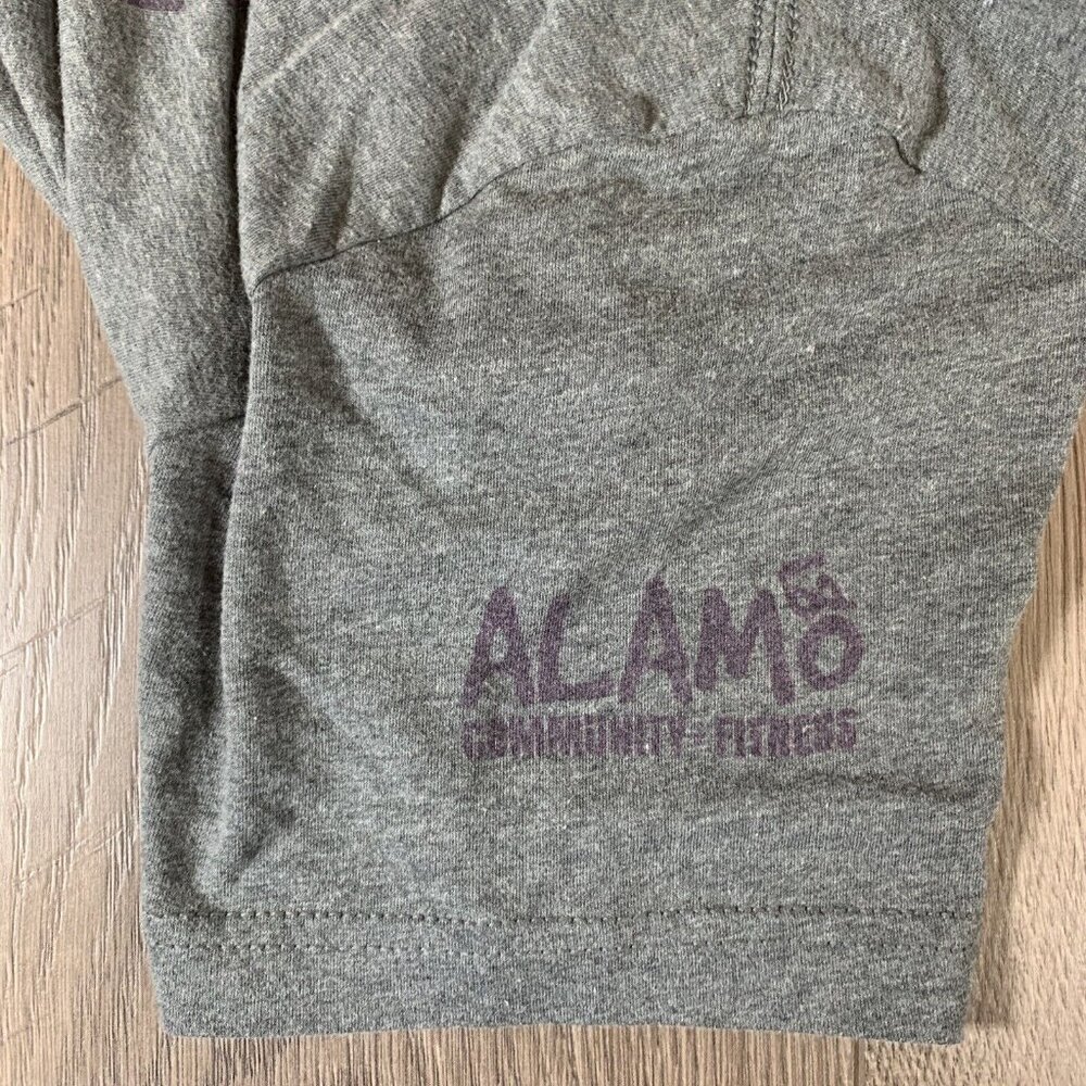 Women’s Grey Tshirt Small  Alamo Community Fitness Chadwick Bozeman Quote - Picture 7 of 8